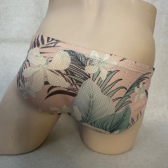 Timoteo Low Rise Mesh Swimsuit 30-36" waist Gently worn Nylon/spandex - Picture 3 of 6